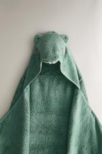 حوله کلاهدار بچه‌گانه از جنس حوله پنبه‌ای با طرح کروکودیل و خرس - تصویر 2