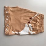 شلوارک زنانه طرح ابرکرومبی نخودی؛ راحتی و استایل برای استفاده روزمره - تصویر 3