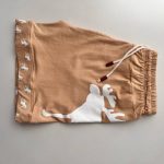شلوارک زنانه طرح ابرکرومبی نخودی؛ راحتی و استایل برای استفاده روزمره - تصویر 2